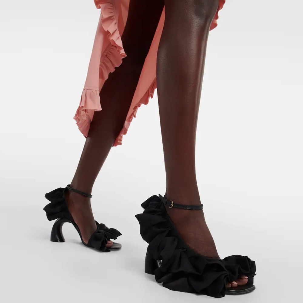 DRIES VAN NOTEN

100 ruffle-trimmed leather sandals 40